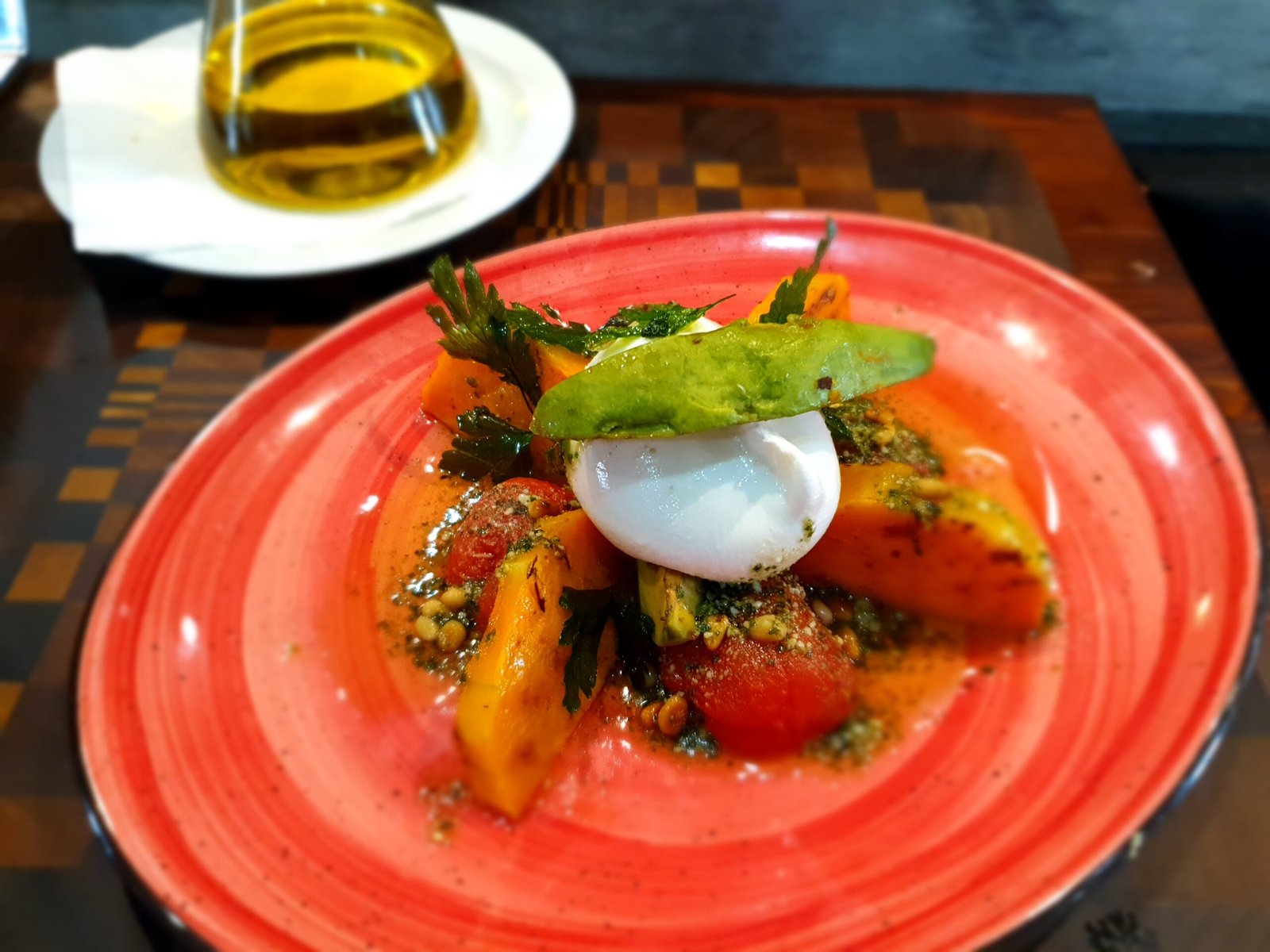 Plato de verduras y burrata de La Candela